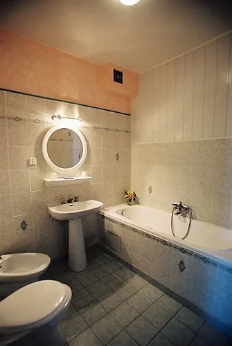 Logis Hotel Saint Jacques Valence  2*, Valence (Drome) France